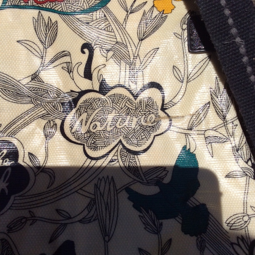 ❌SOLD❌ Sakroots Peace Crossbody and Wristlet Set - Picture 12 of 13